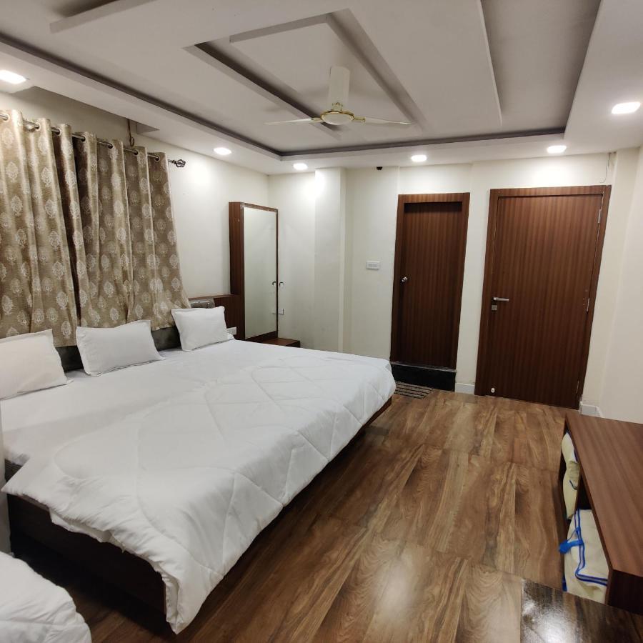 Hotel Shreeji Residency Pachmarhī Exterior foto